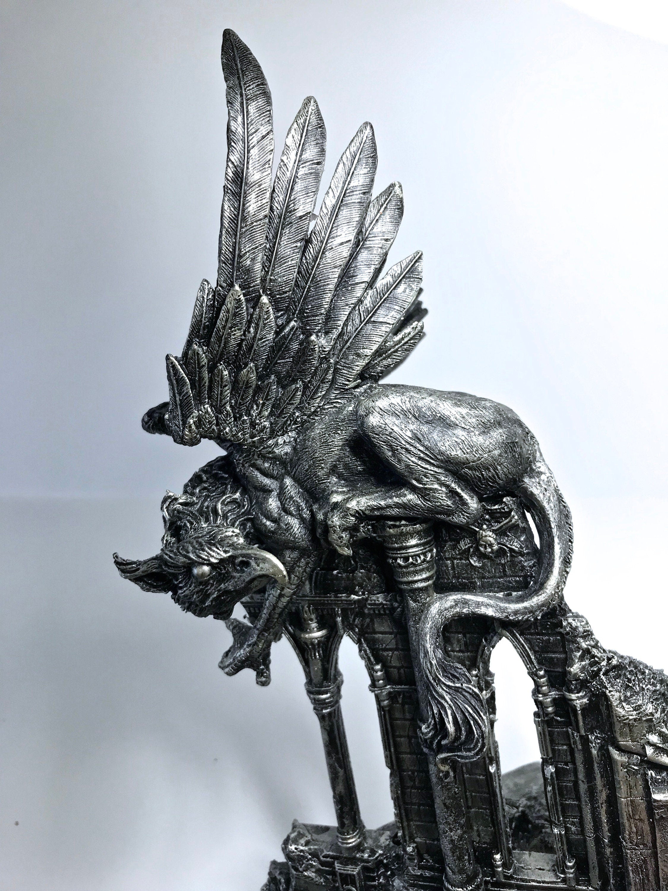 Griffin Statue, Hand Painted Resin Sculpture | Mythical Creature Figurine | Unique Legendary Guardian Spirit Figurine. Fantasy Art Decor