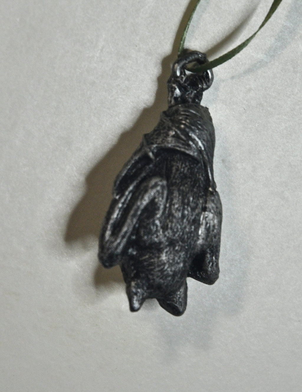 Hanging Fruit Bat Ornament, Hand Painted Resin Sculpture | Gothic Vampire Bat Figurine | Nature Bat Ornament for Halloween and Gothic Decor