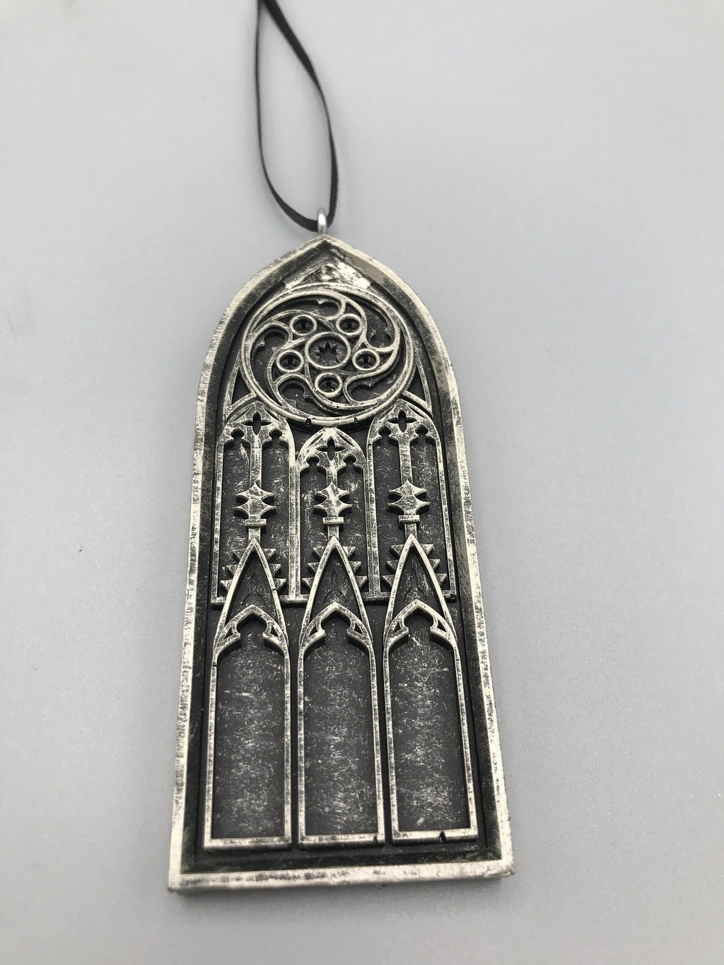 Gothic Cathedral Arch Ornament, Pewter Finish | Unique Gothic Home Decor | Resin Medieval Architecture, Gothic Ornament Holiday Decor