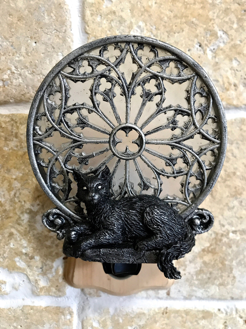 Cat and Gothic Cathedral Window Nightlight, Resin Sculpture | Medieval Gothic Night Light | Black Cat Lighting for Gothic Fantasy Home Decor