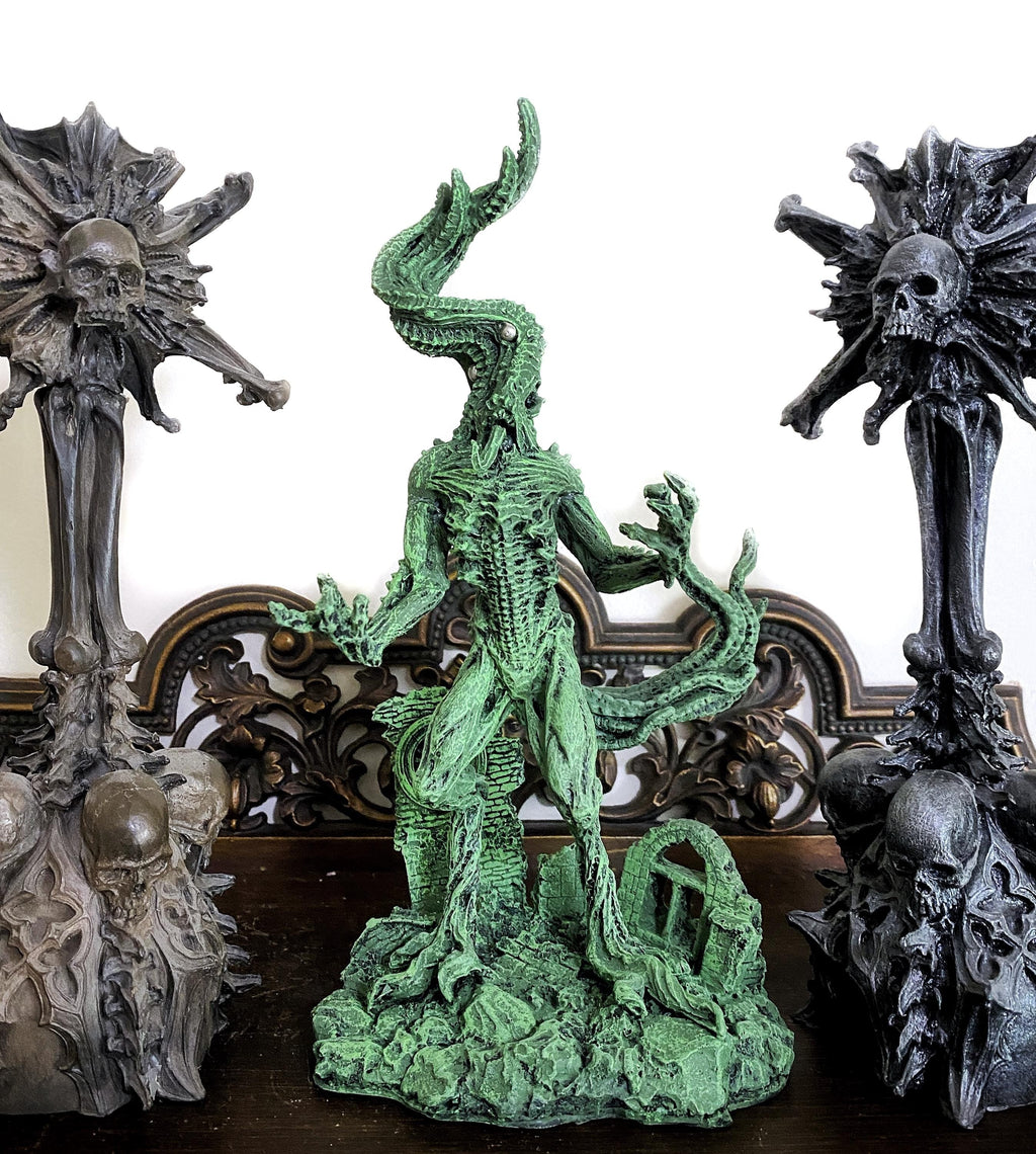 H.P. Lovecraft’s Nyarlathotep Statue, Hand Painted Sculpture | Cthulhu Mythos Monster Figurine | Lovecraftian Horror Decor and Gamer Gift