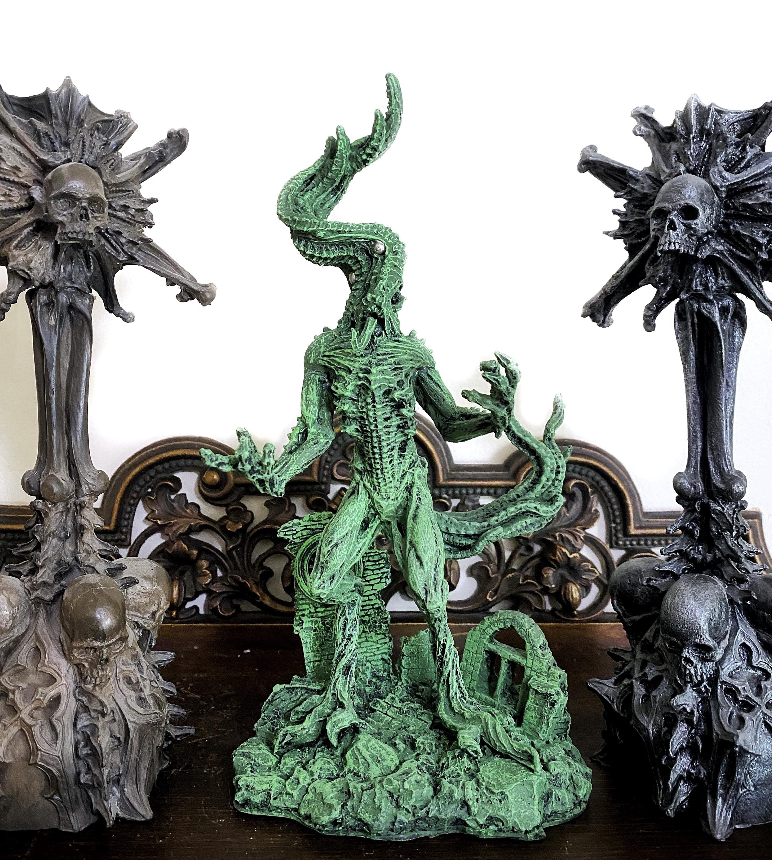 H.P. Lovecraft’s Nyarlathotep Statue, Hand Painted Sculpture | Cthulhu Mythos Monster Figurine | Lovecraftian Horror Decor and Gamer Gift