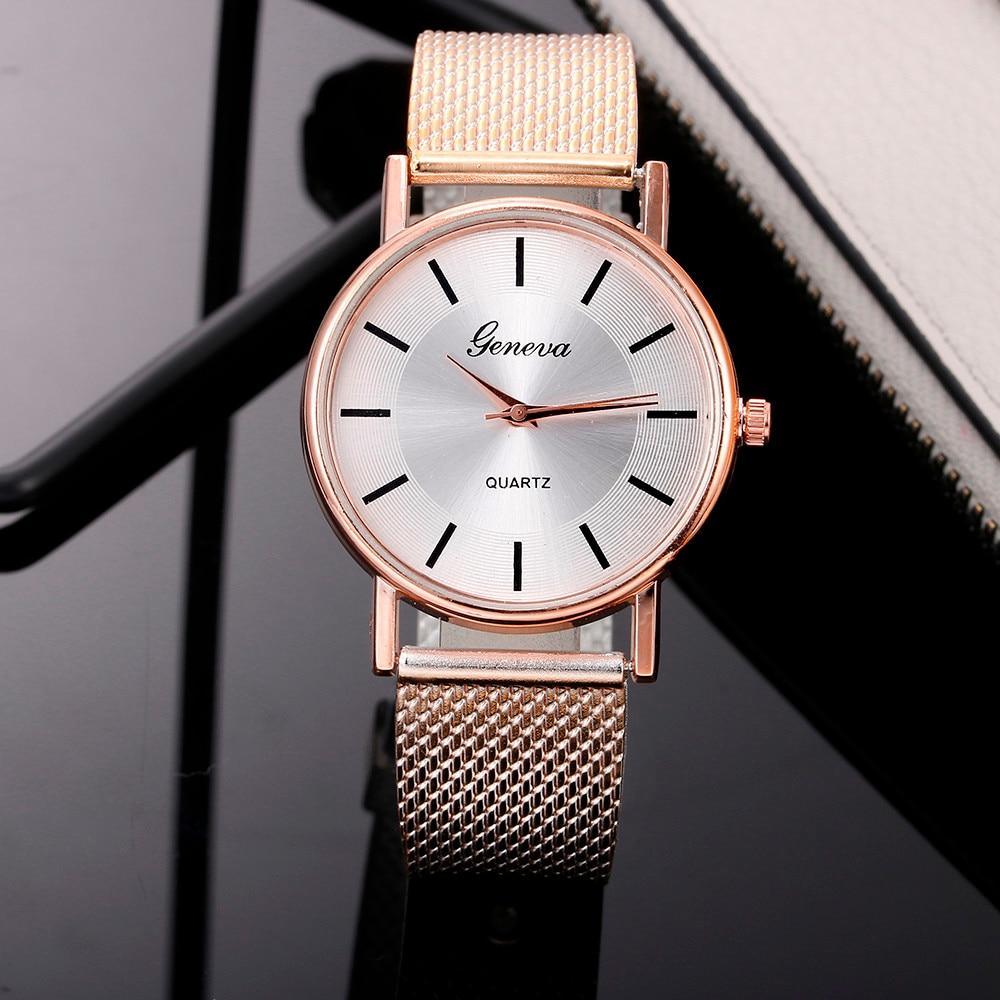 New Women's Casual Silicone Strap Quartz Watch Top Brand Girls Bracelet Clock Wrist Watch For Women and Girls