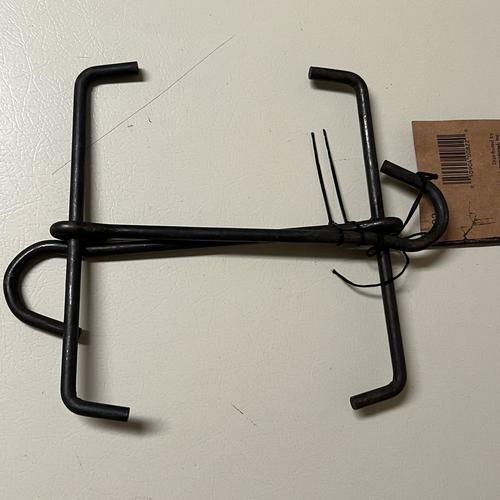 Bayou Classic 0822 2 Steel Lift Hooks For Lifting Heavy Jambalaya Pots