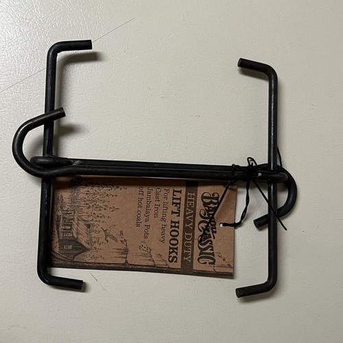 Bayou Classic 0822 2 Steel Lift Hooks For Lifting Heavy Jambalaya Pots