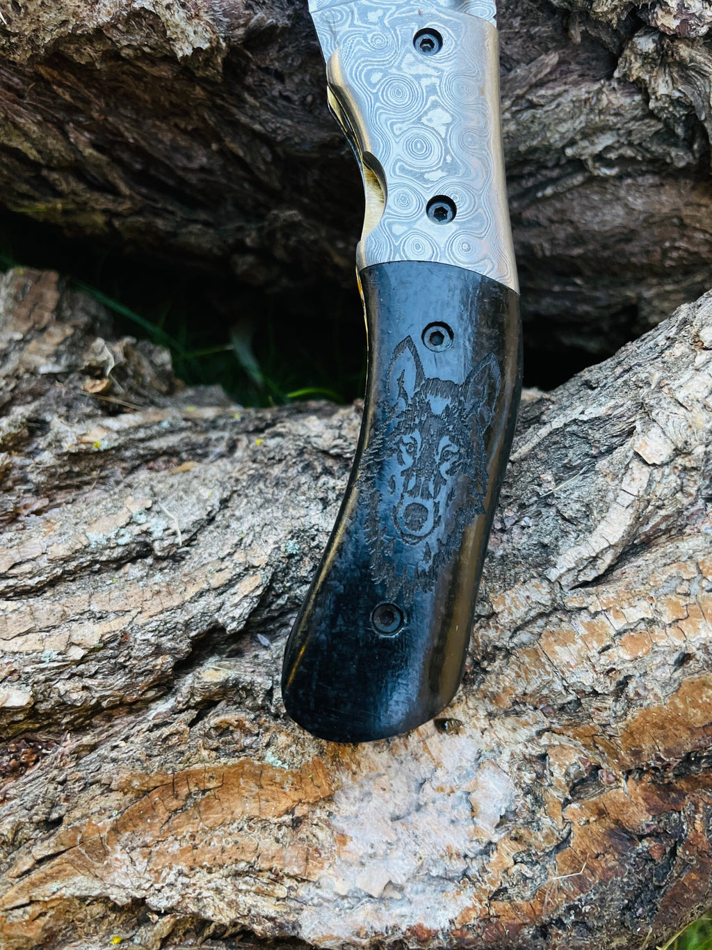 Damascus Steel Folding Knife Wolf Engraved TF-084