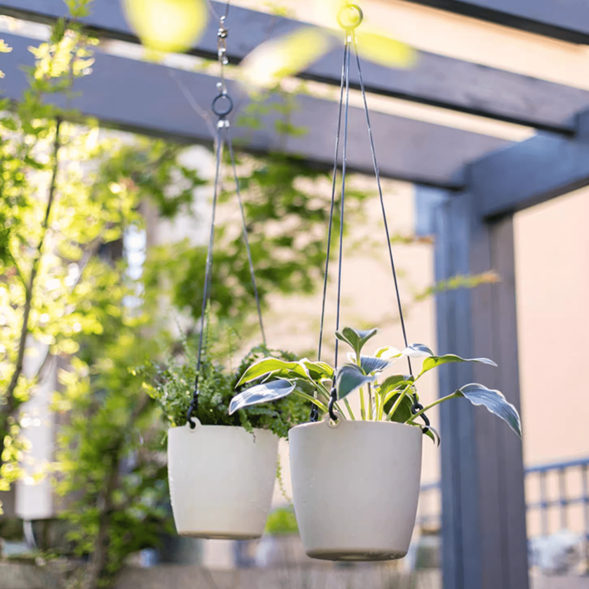 Modern Resin Hanging Planter for Artificial Plants