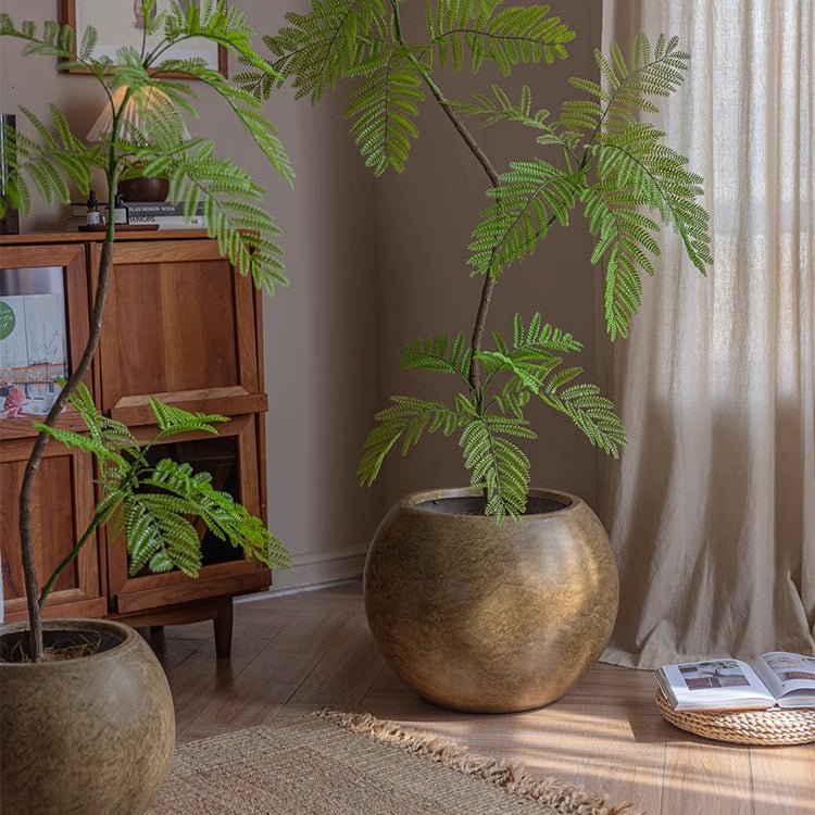 Round Magnesium Clay Planter