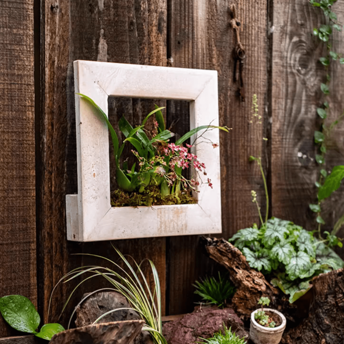 Wood Hanging Floral Frame