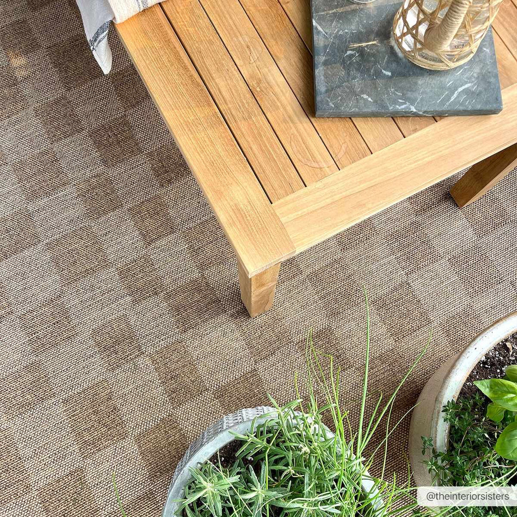 Kuval Checkered Brown Outdoor Rug