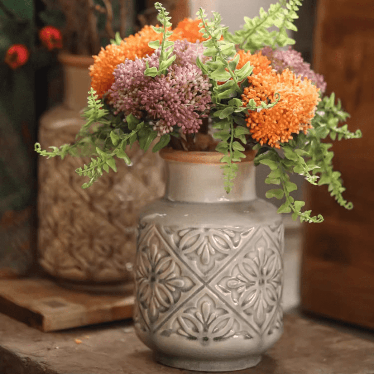 Domino Embossed Pattern Vase