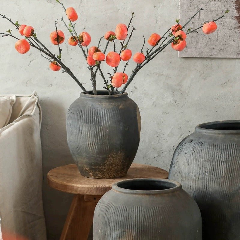 Round Earthenware Gray Pot