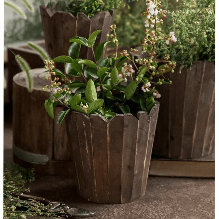 Spliced Solid Wood Planter Round