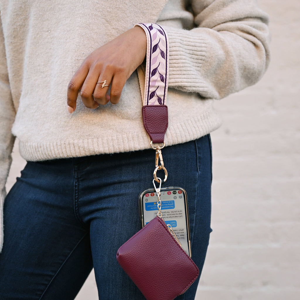Clip & Go Strap w/RFID Pouch Leaf Pattern