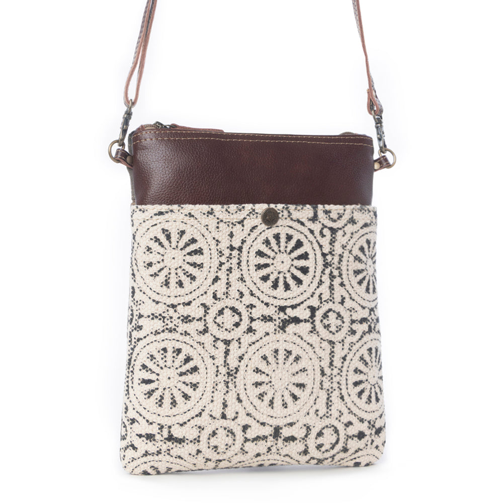 Ruggy Small & Crossbody Bag