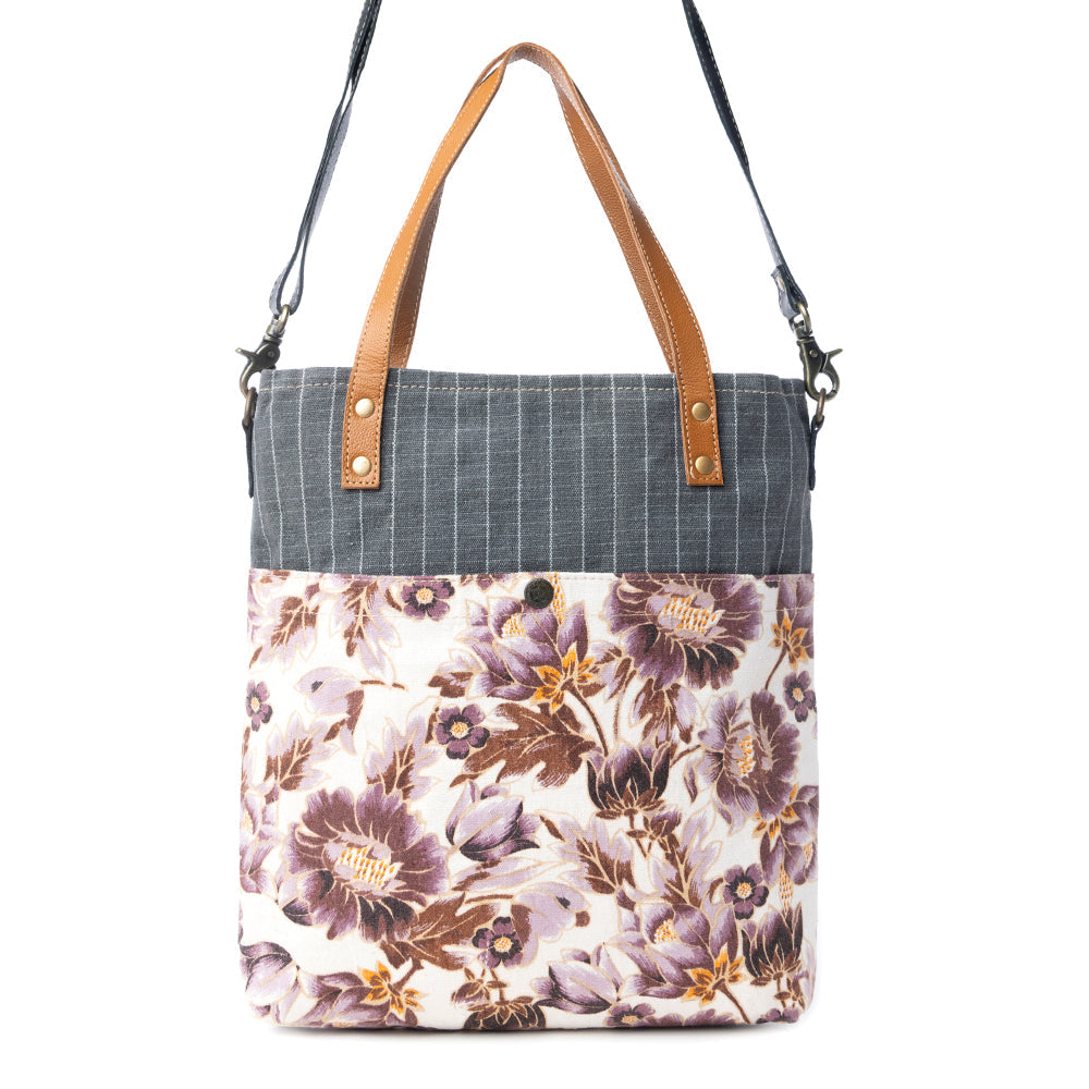 Peonieâ€™s Pleasure Tote Bag