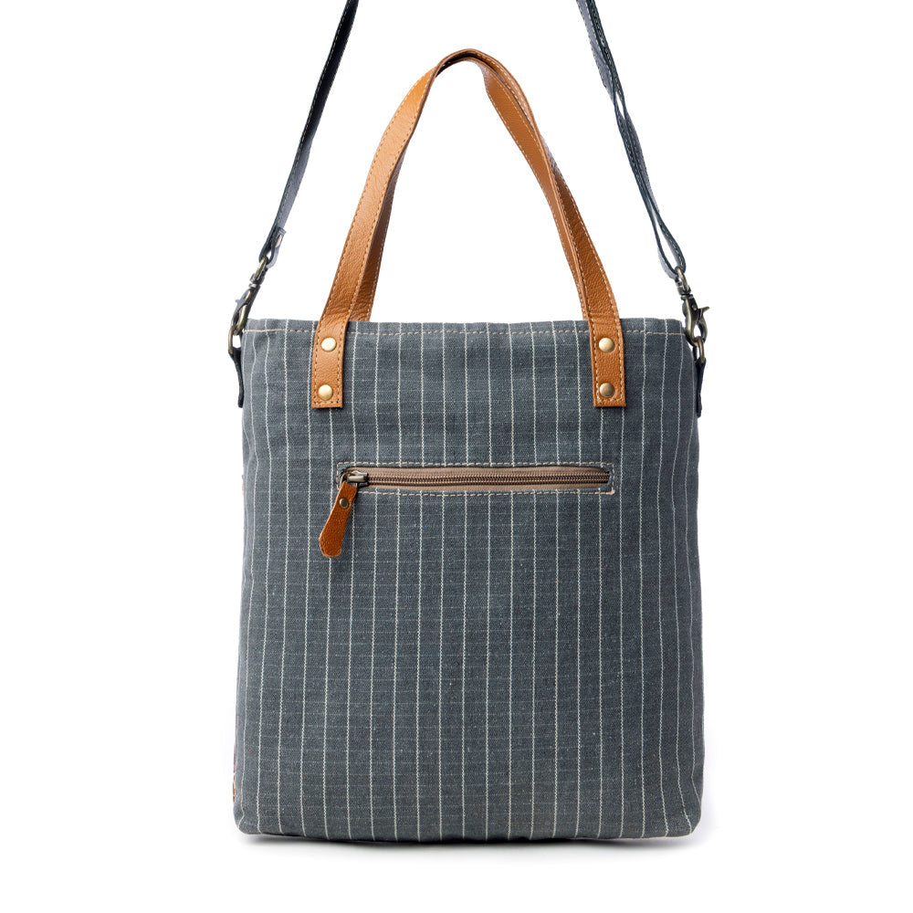 Peonieâ€™s Pleasure Tote Bag