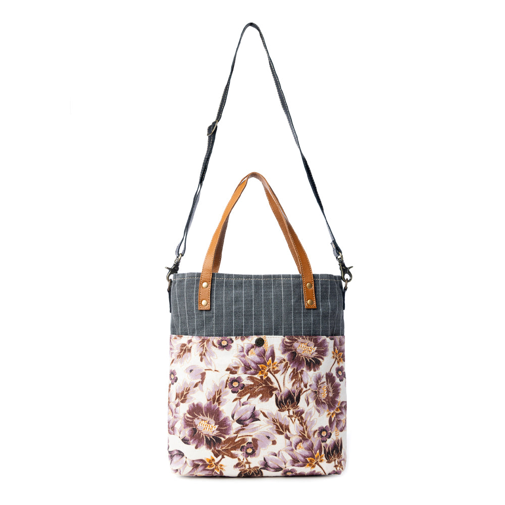 Peonieâ€™s Pleasure Tote Bag