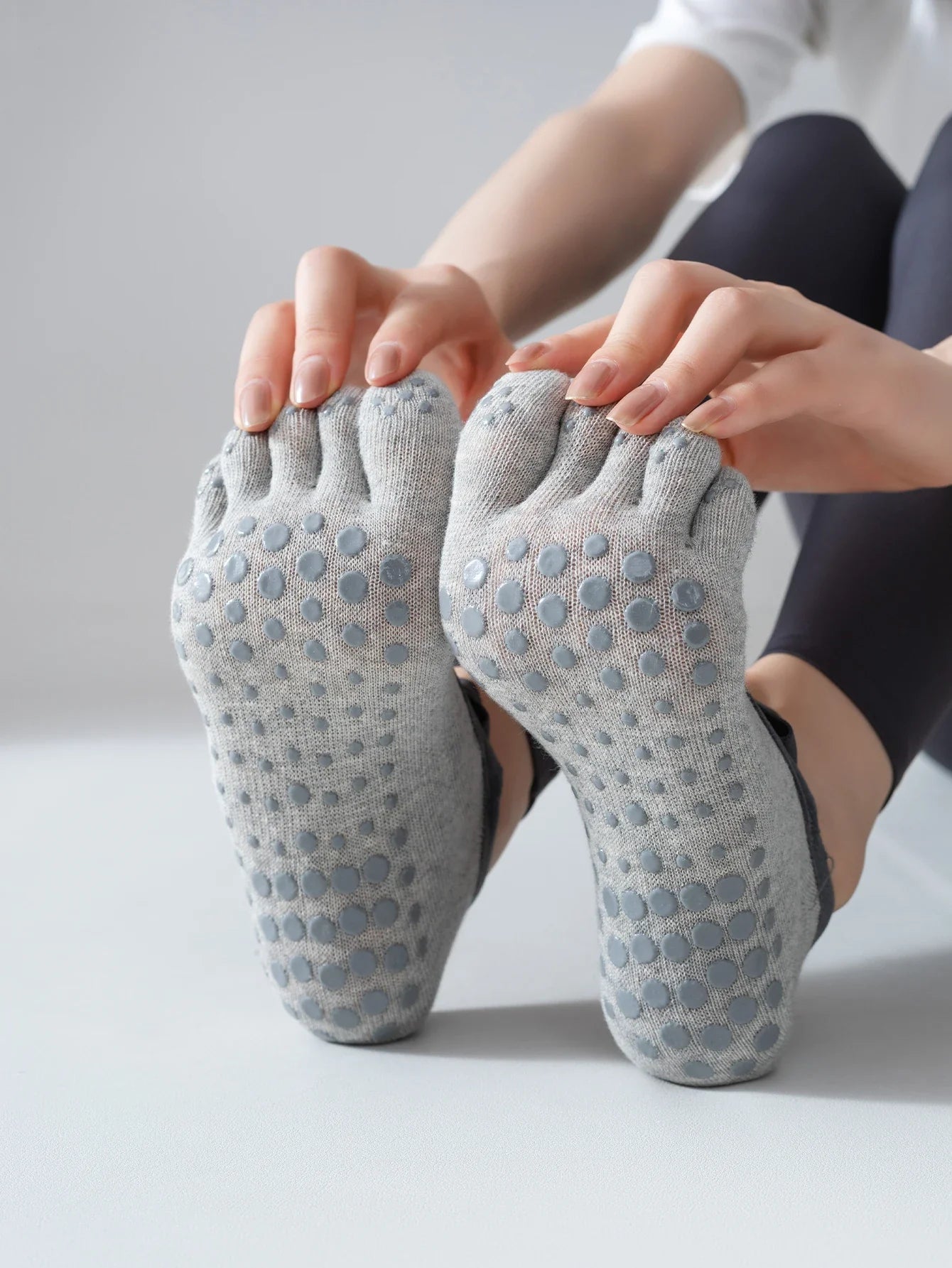 Women's five finger socks, anti slip yoga socks