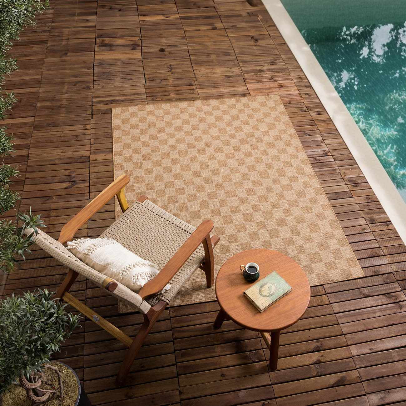 Kuval Checkered Brown Outdoor Rug