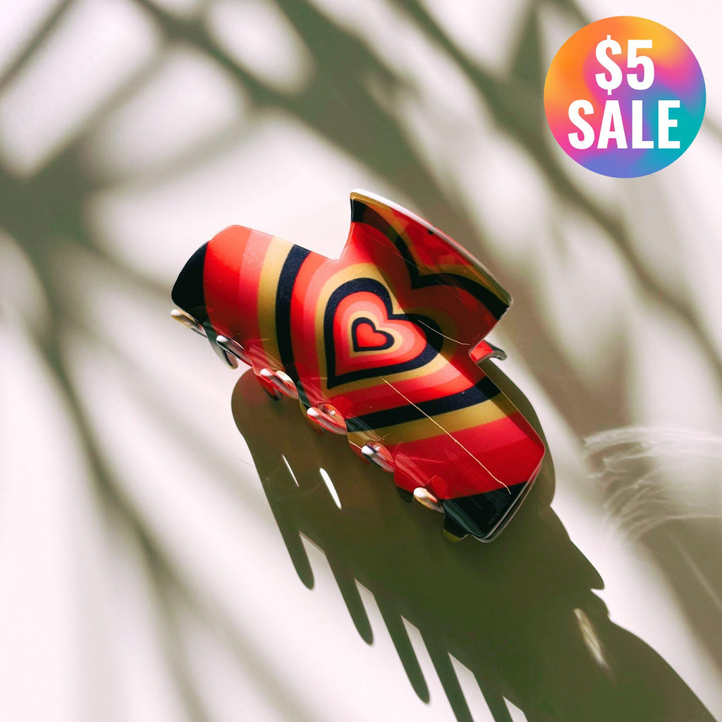 The Foxy in Warm ‘70s Sunrise Hair Claw | Hearts Claw Clip