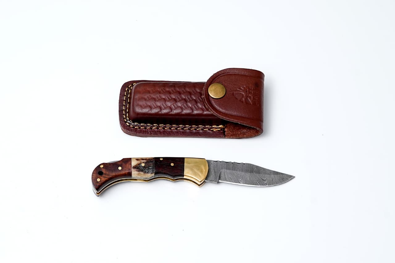 POCKET KNIFE WALNUT WOOD & STAG 6.5'' DAMASCUS STEEL KNIFE STEEL BOLSTER BACK LOCK FOLDING KNIFE TF-019