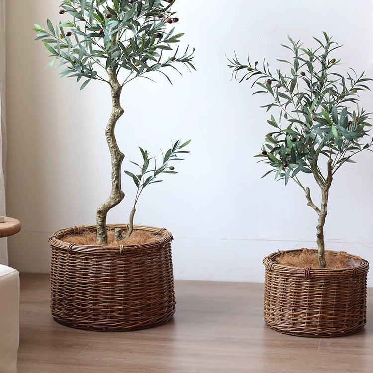 Rustic Round Wicker Planter with Liner