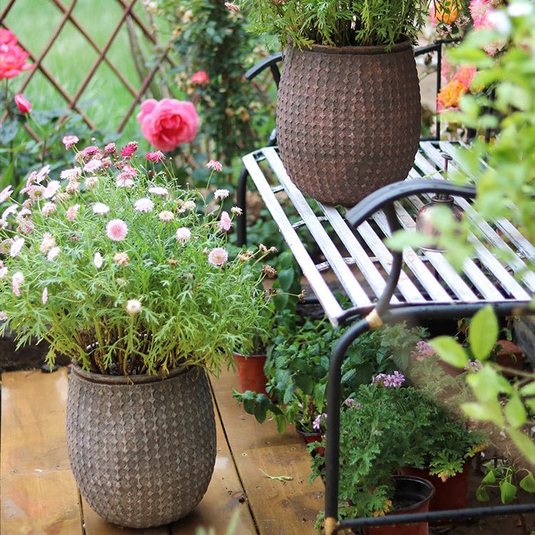 StoneNest Textured Planter