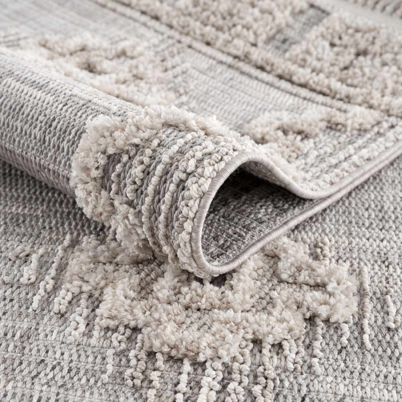 Ampusungan Area Rug