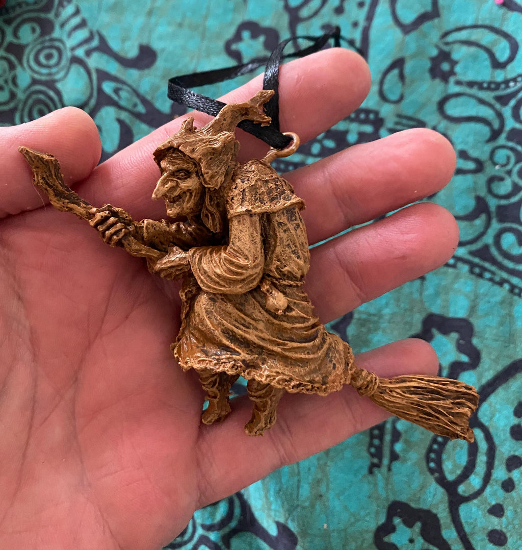 La Befana the Witch Ornament, Hand Painted Resin Sculpture |Rustic Folklore Crone Figurine |Christmas Witch Pagan Ornament for Holiday Decor
