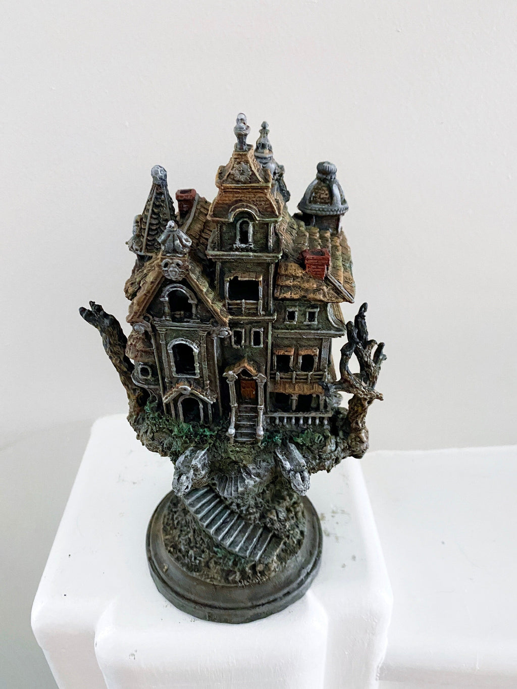 Haunted Mansion, with LED tea light, Full Color