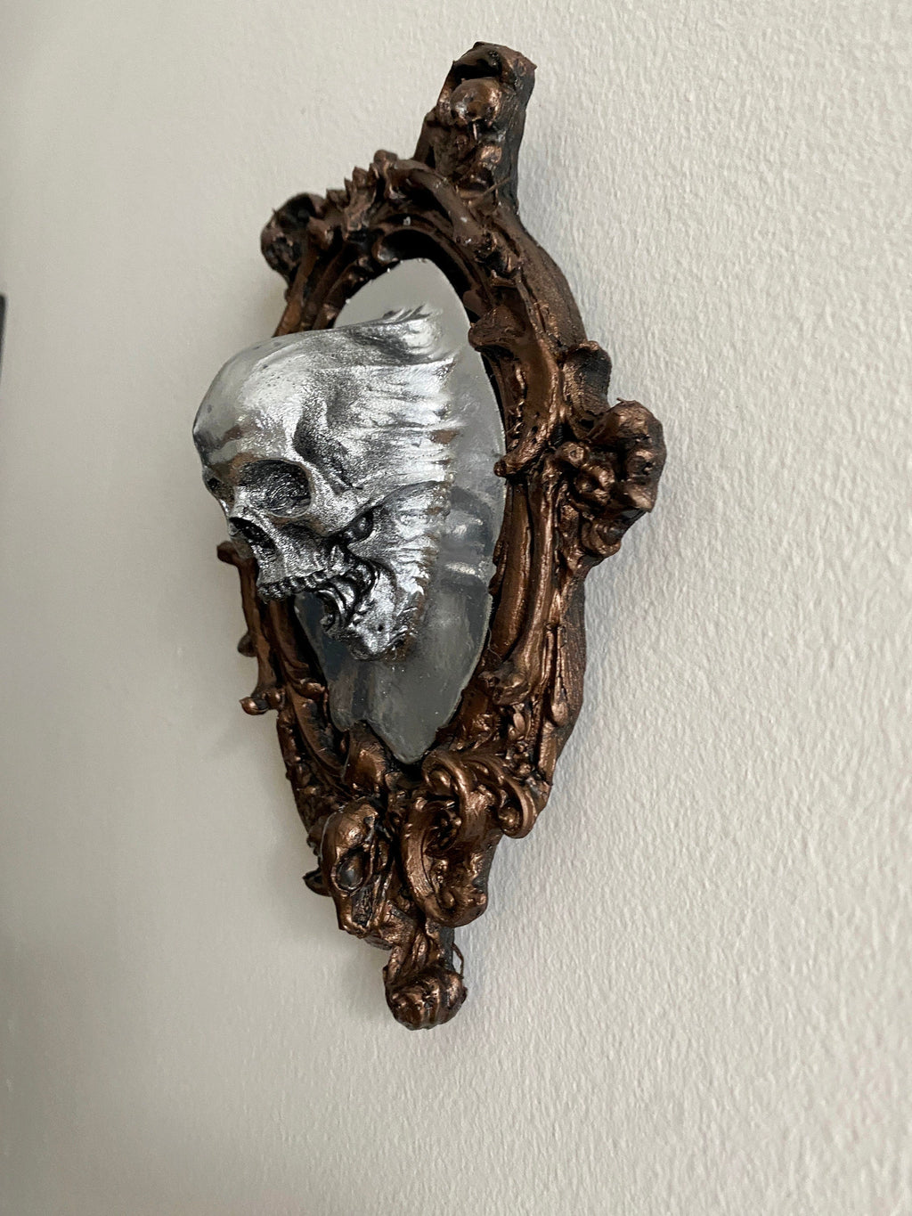 Spectral Skull Wall Plaque, Resin Sculpture | Victorian Gothic Haunted Wall Art | Ghost Skull in Mirror for Halloween, Spooky Home Decor