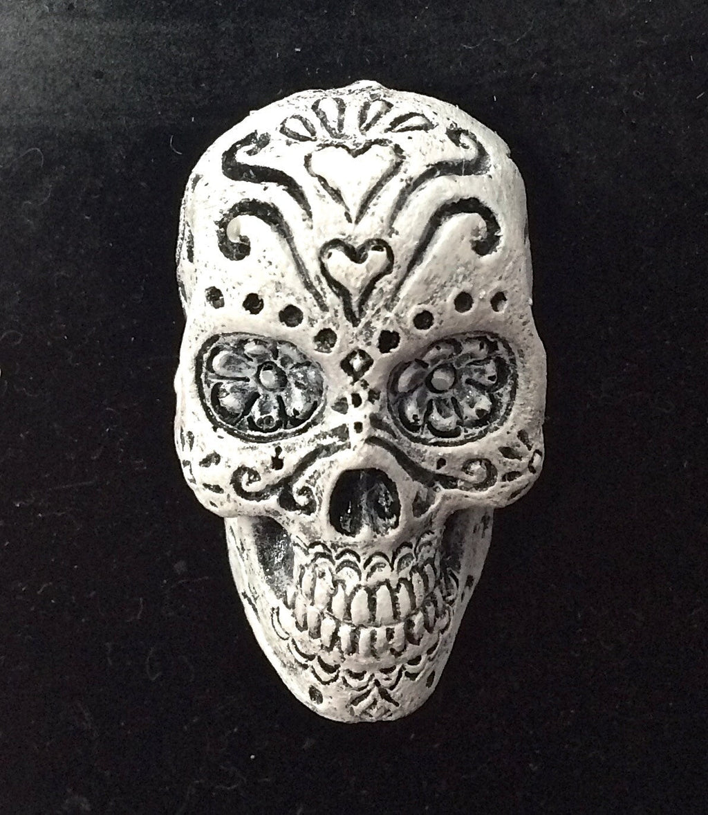Day of the Dead Skull Magnet, Hand Painted Resin Sculpture | Gothic Fantasy Decor | Dia de los Muertos Magnet for Fantasy and Gothic Decor