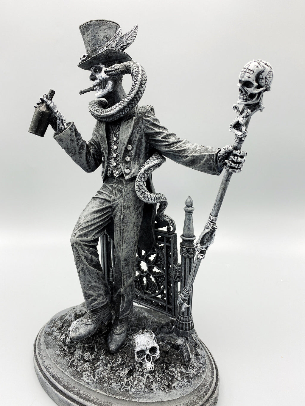 Baron Samedi, Voodoo Loa of Death Statue, Hand Painted Resin Sculpture | Legendary Voodoo Figurine | Gothic Altar Statue for Witchy Decor