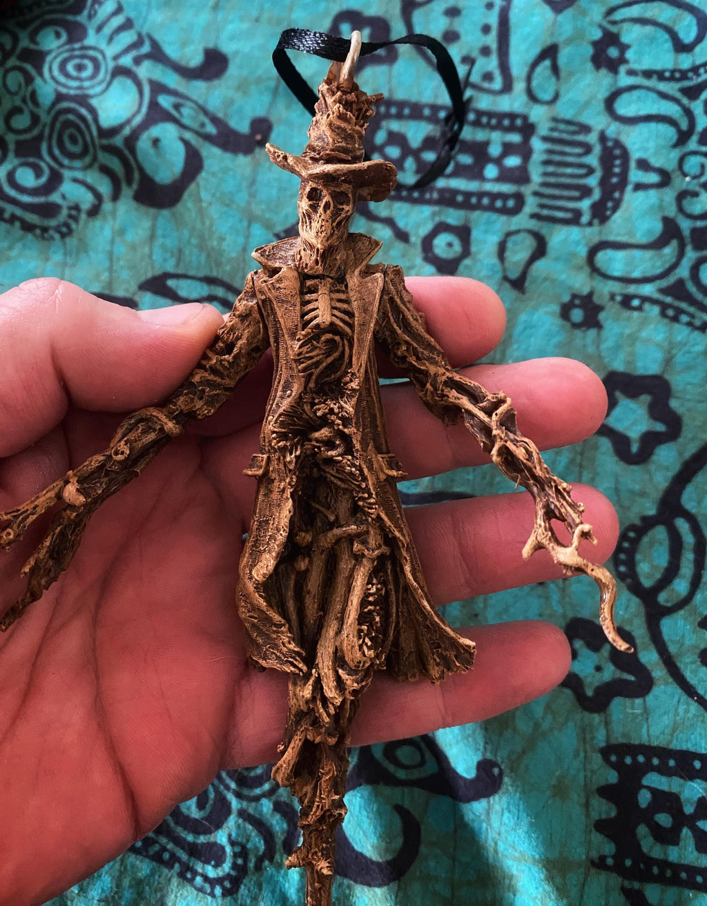 Scarecrow Ornament, Hand Painted Resin Sculpture | Gothic Halloween Nightmare Creature Figurine | Dark Folklore Art for Spooky Holiday Decor