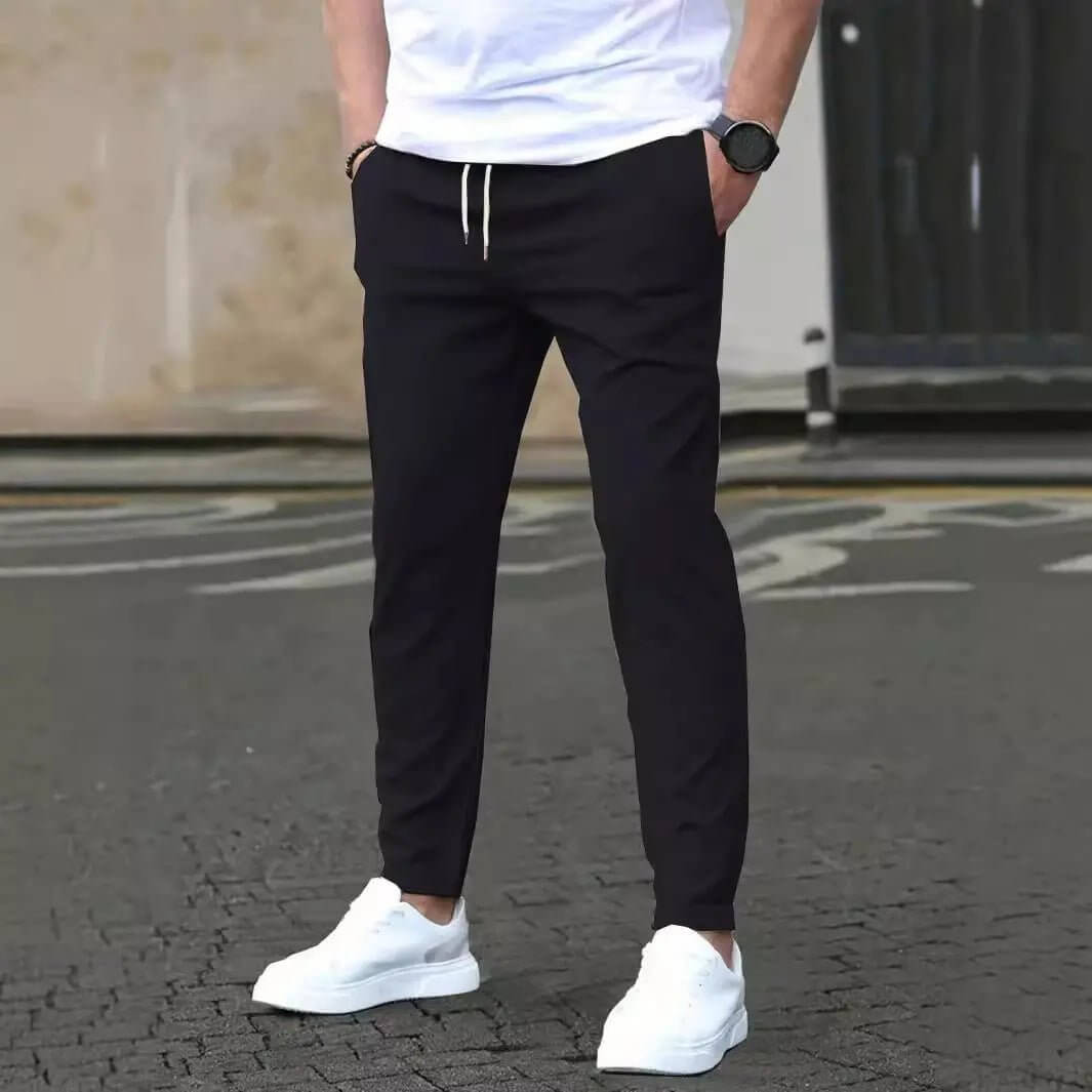 Slim Fit Cropped Pants – Casual Straight-Leg Trousers with Leather Tag