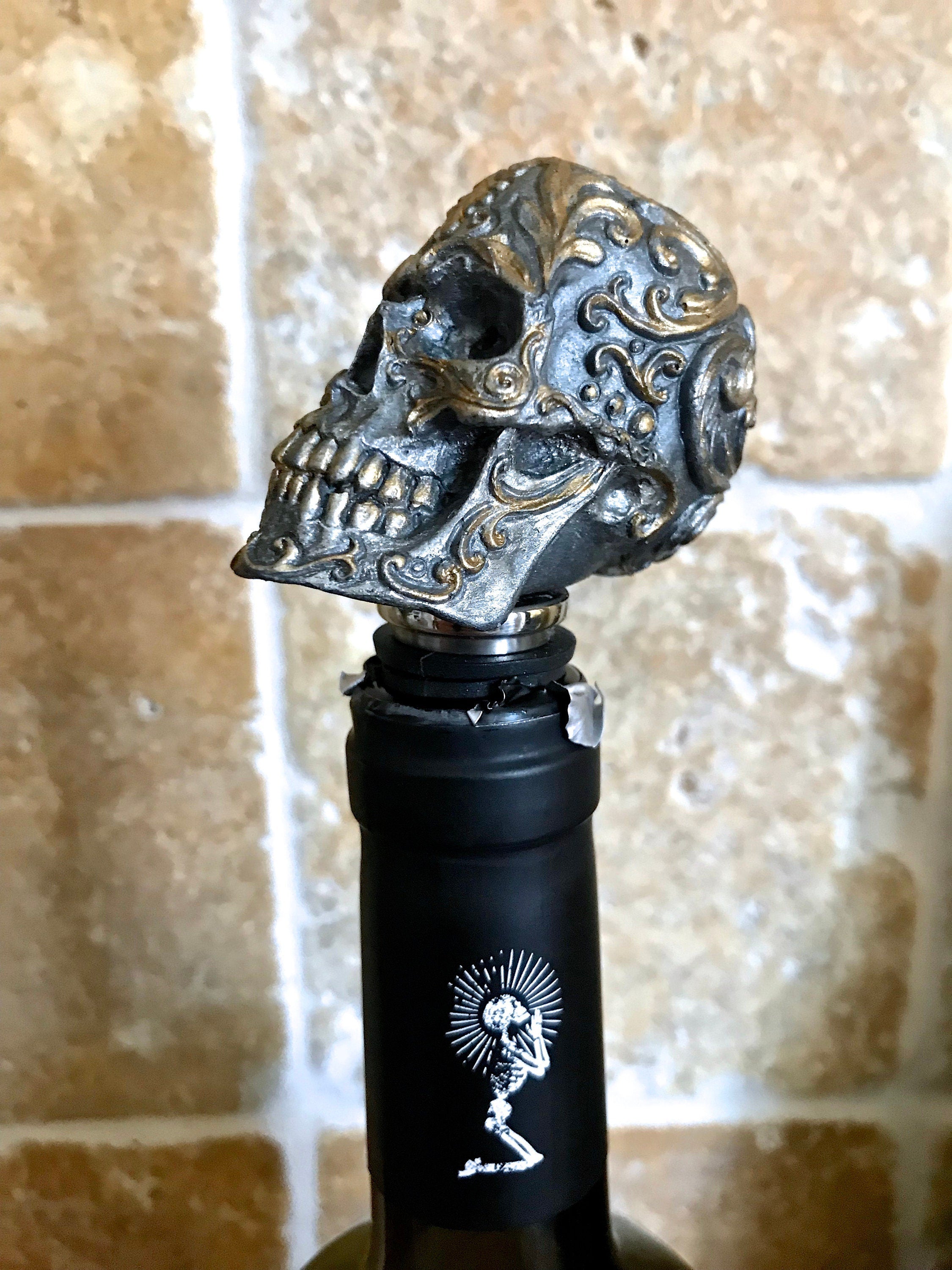 Ornate Skull Winestopper