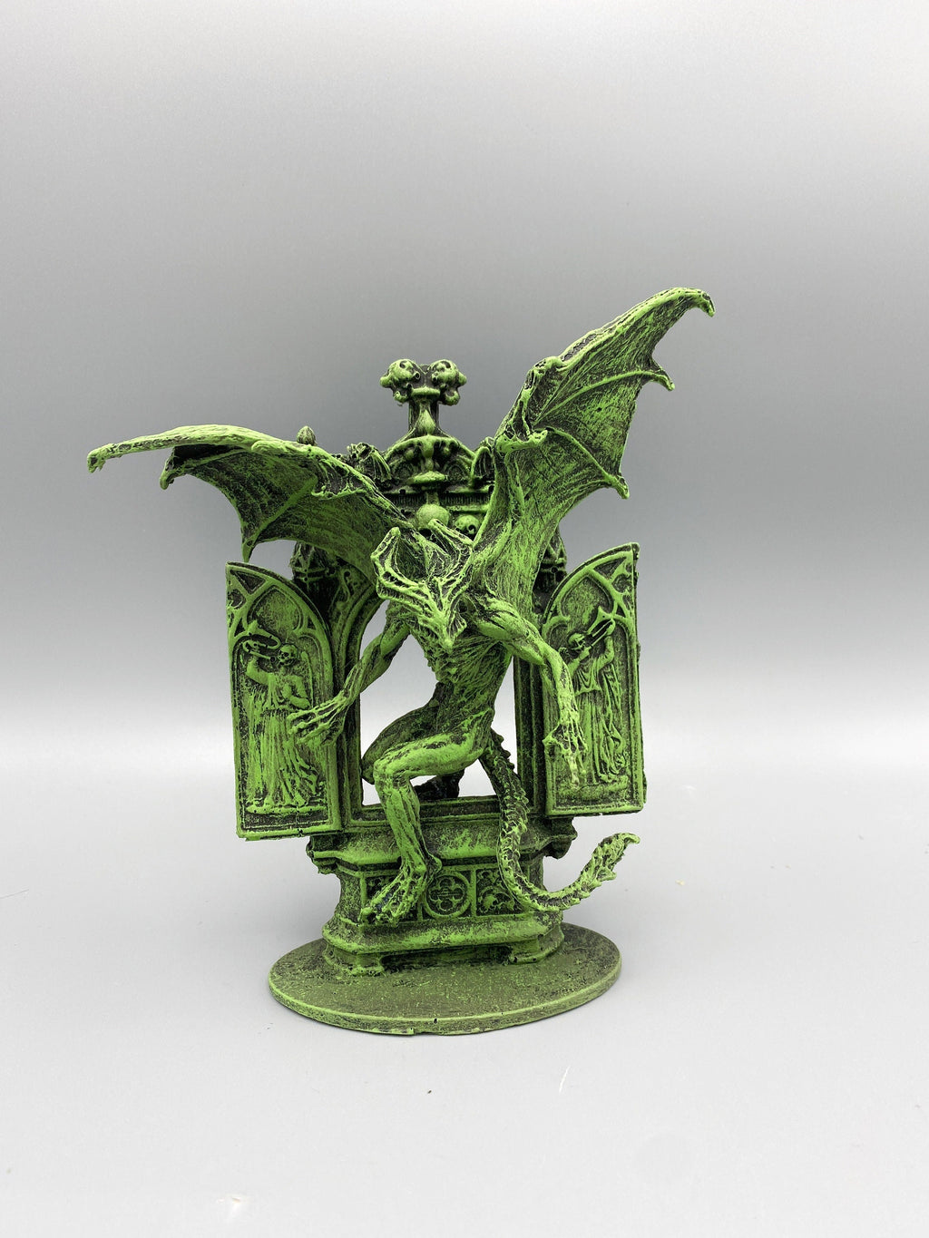 H.P. Lovecraft's Nightgaunt Statue, Hand Painted Sculpture | Cthulhu Mythos Monster Figurine | Lovecraftian Horror Decor and Gamer Gift