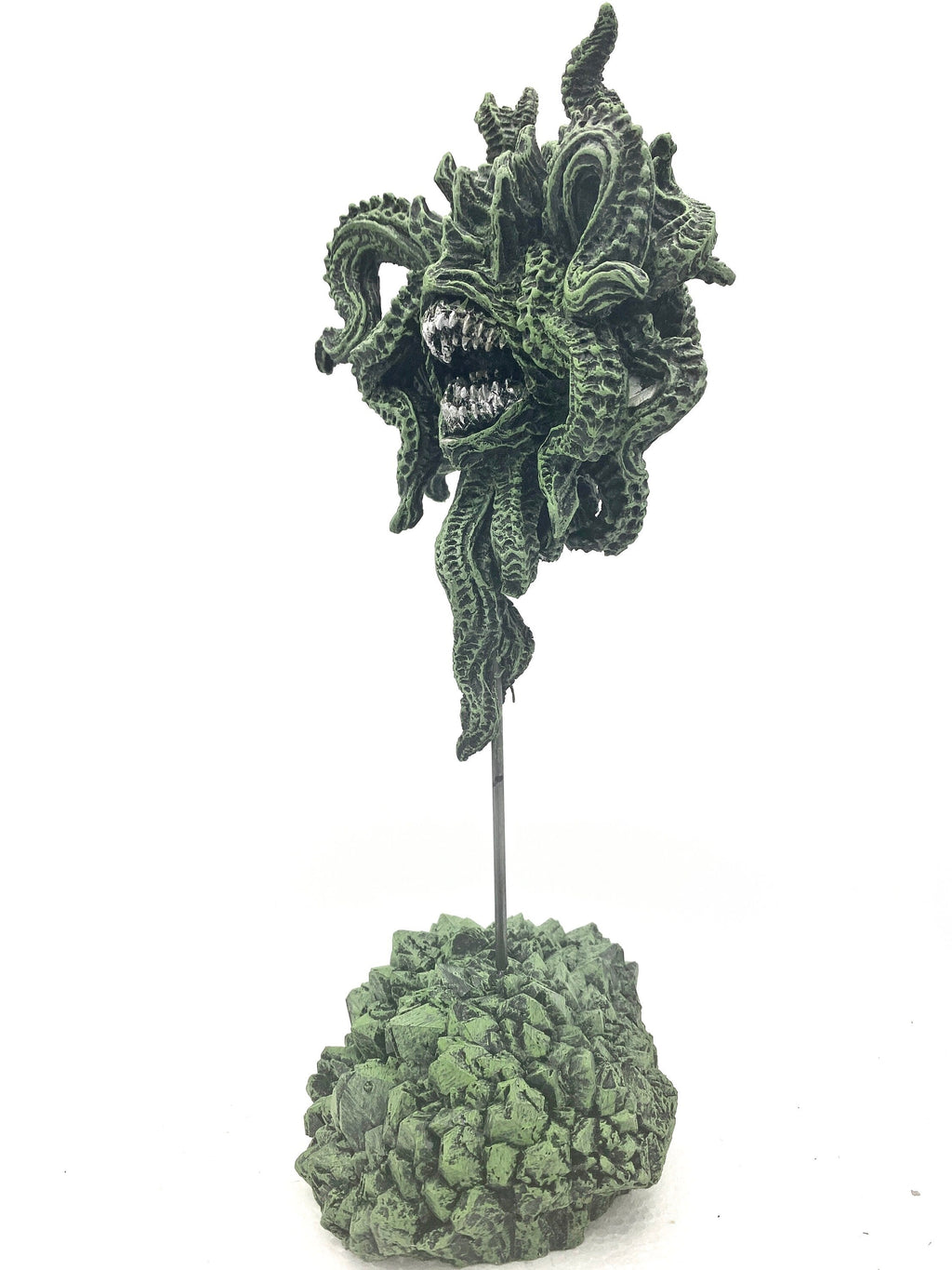H.P.Lovecraft's Azathoth Statue, Hand Painted Resin Sculpture| Cthulhu Mythos Monster Figurine | Lovecraftian Horror and Gamer Decor