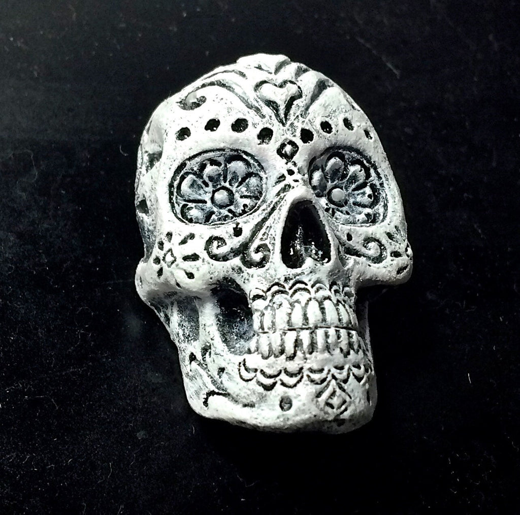 Day of the Dead Skull Magnet, Hand Painted Resin Sculpture | Gothic Fantasy Decor | Dia de los Muertos Magnet for Fantasy and Gothic Decor