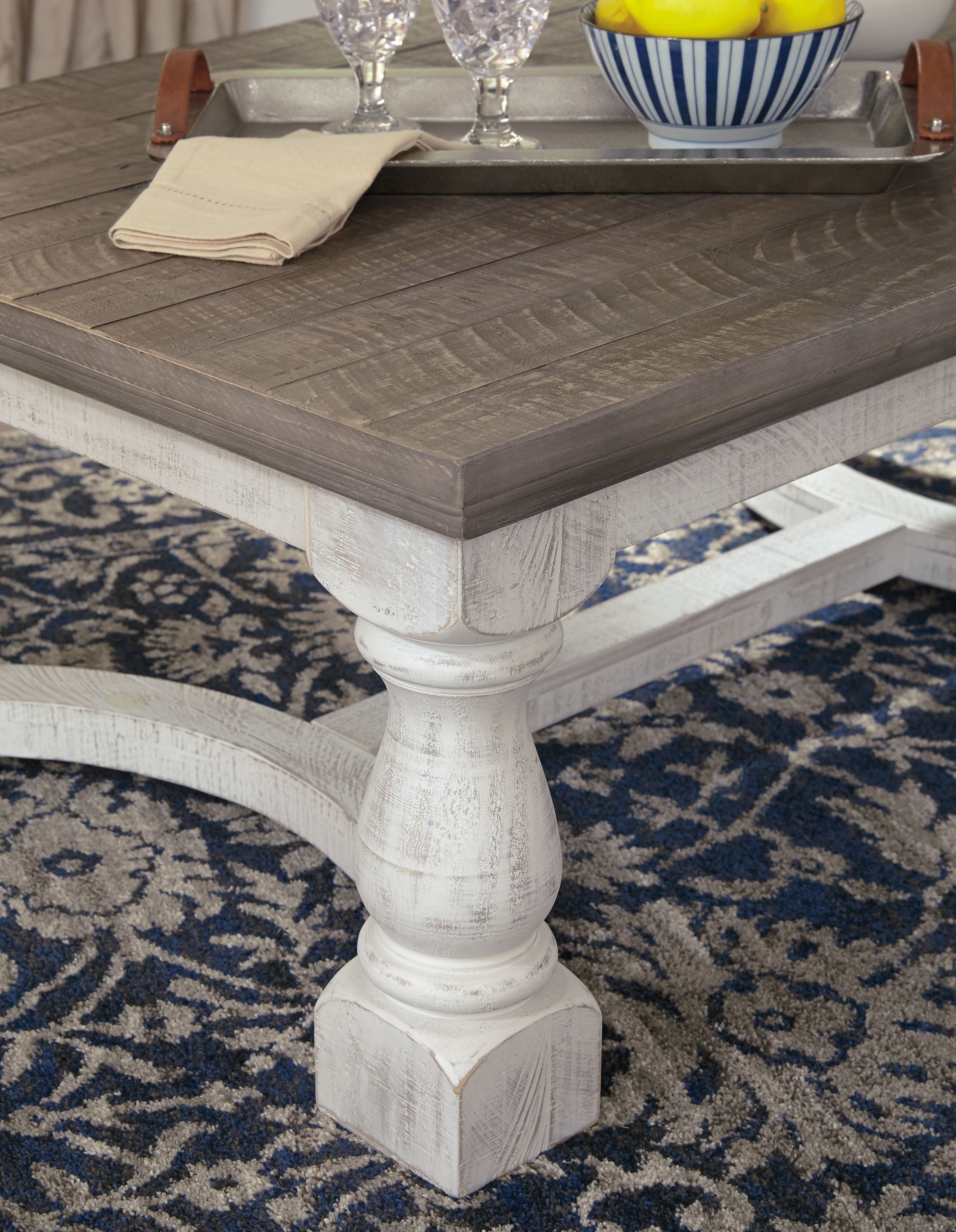 Havalance - Rectangular Cocktail Table - Gray / White
