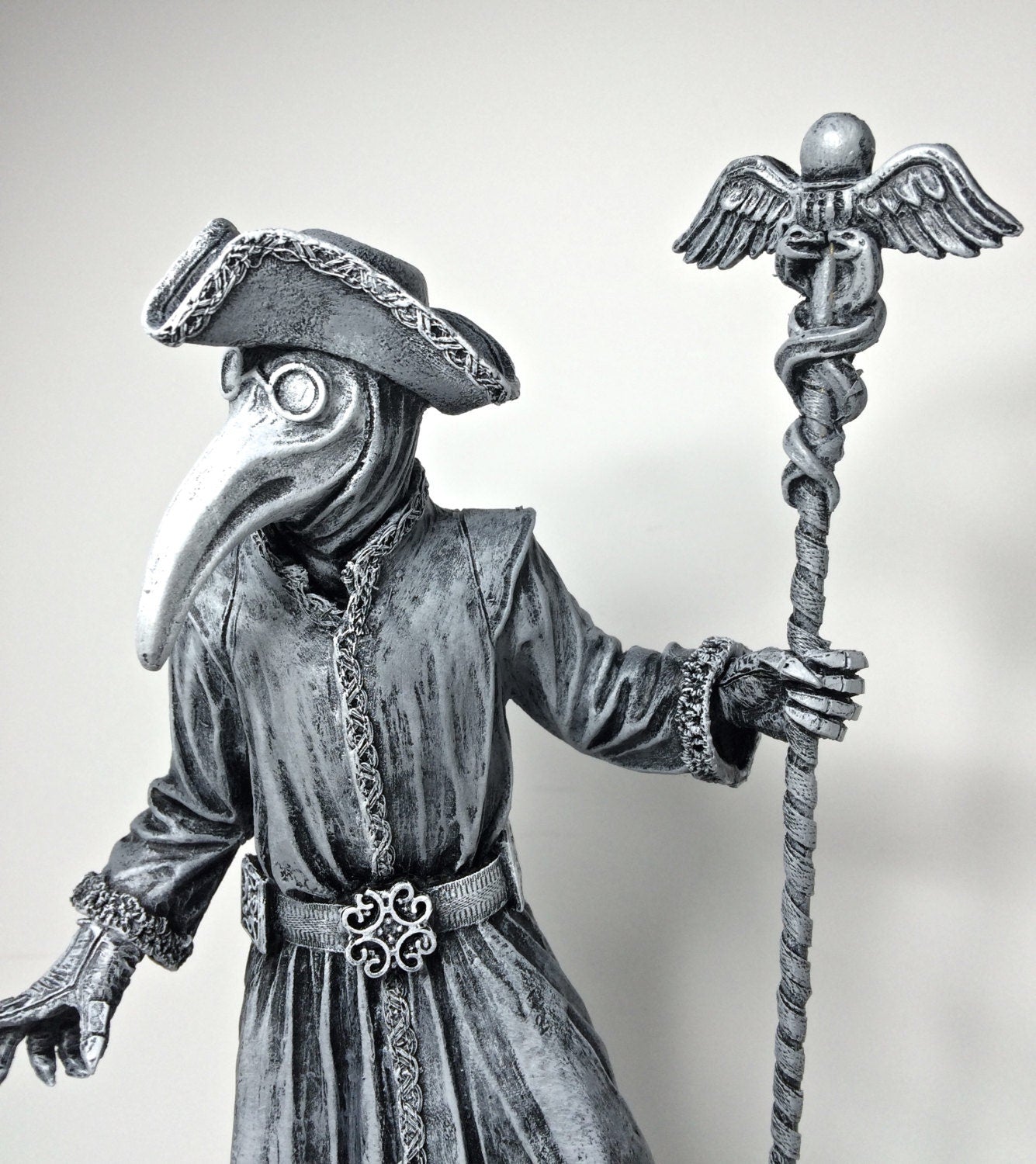 Venetian Plague Doctor Statue, Hand Painted Resin Sculpture | Gothic Medieval Figurine | Dark Carnivale Art for Spooky Home Decor