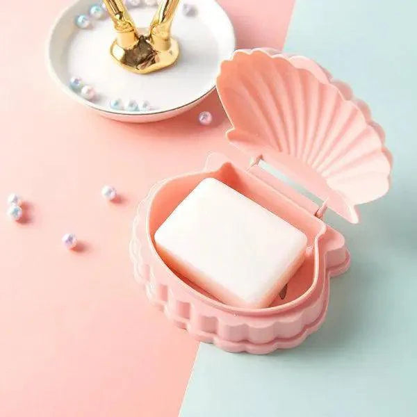 Creative Portable Shell Shape Soap Box Bathroom Drain Soap Holder Travel Soap Protect Case Bathroom Accessories Soap Dish Container with Lid with Drainer Seashell Soap Box Portable Soap Bar Holder Soap Tray Soap Saver Box Case For Home Travel