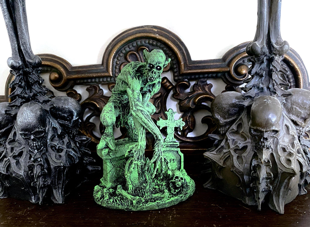 H.P. Lovecraft’s Ghoul Statue, Hand Painted Sculpture | Cthulhu Mythos Monster Figurine | Lovecraftian Horror Decor and Gamer Gift