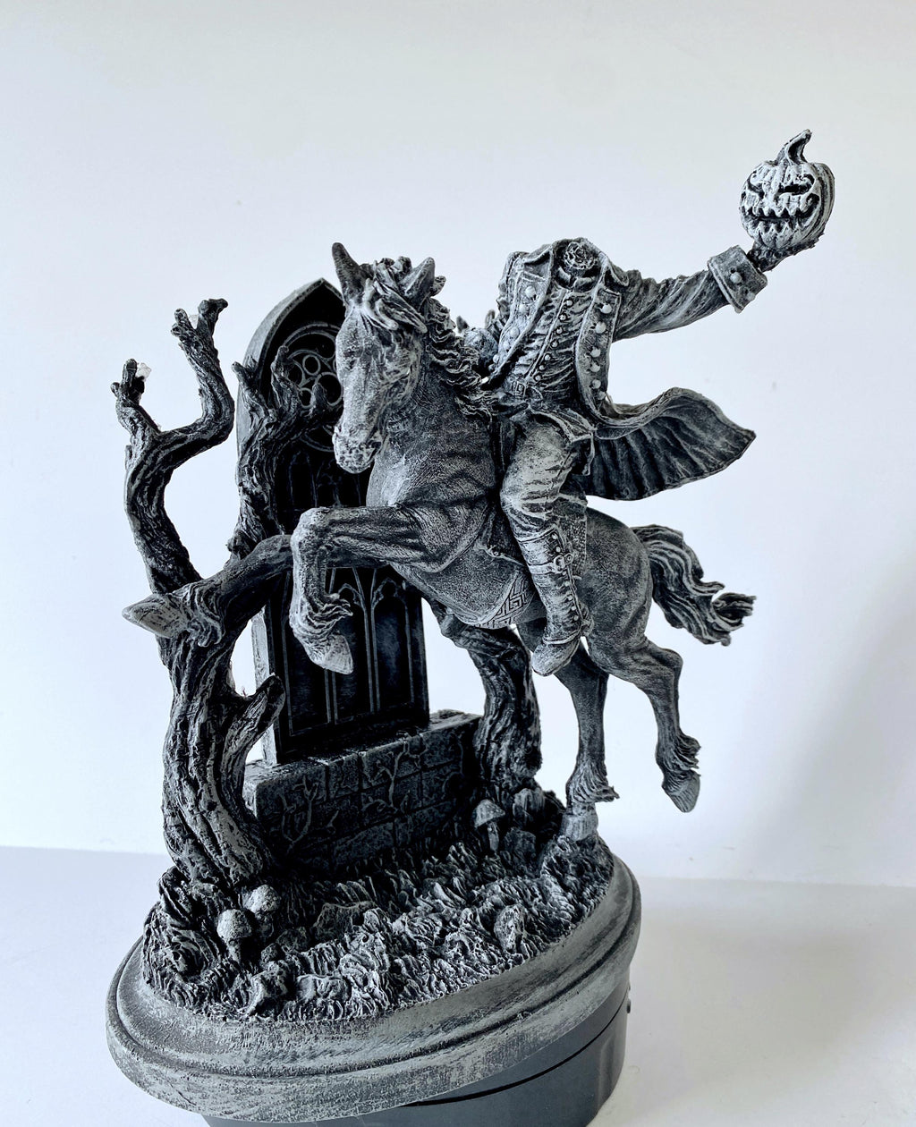 Headless Horseman Riding Statue, Hand Painted Resin Sculpture | Gothic Legend of Sleepy Hollow Figurine | Dark Folklore Art for Spooky Decor
