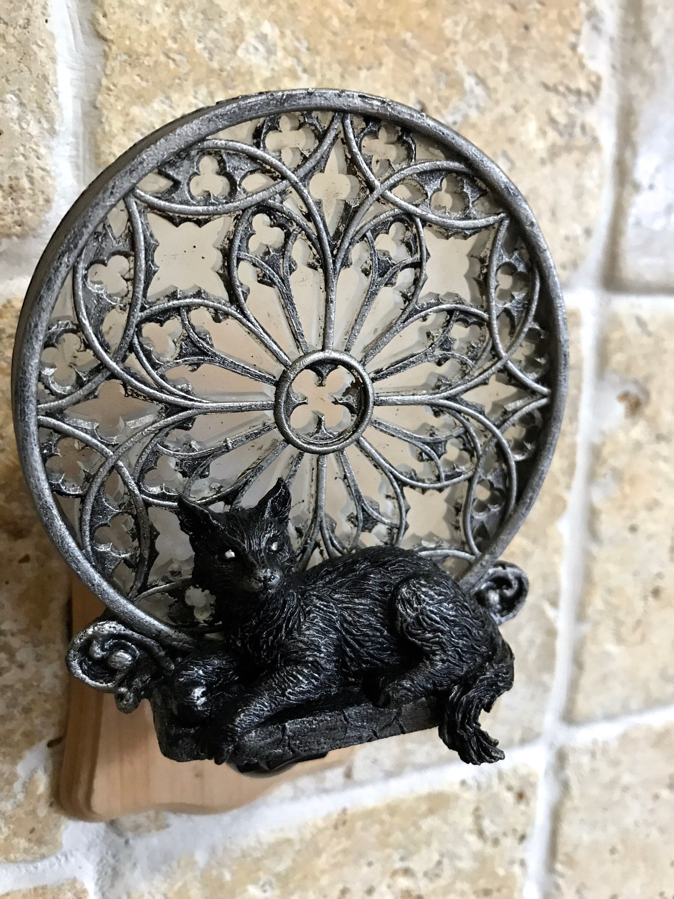 Cat and Gothic Cathedral Window Nightlight, Resin Sculpture | Medieval Gothic Night Light | Black Cat Lighting for Gothic Fantasy Home Decor