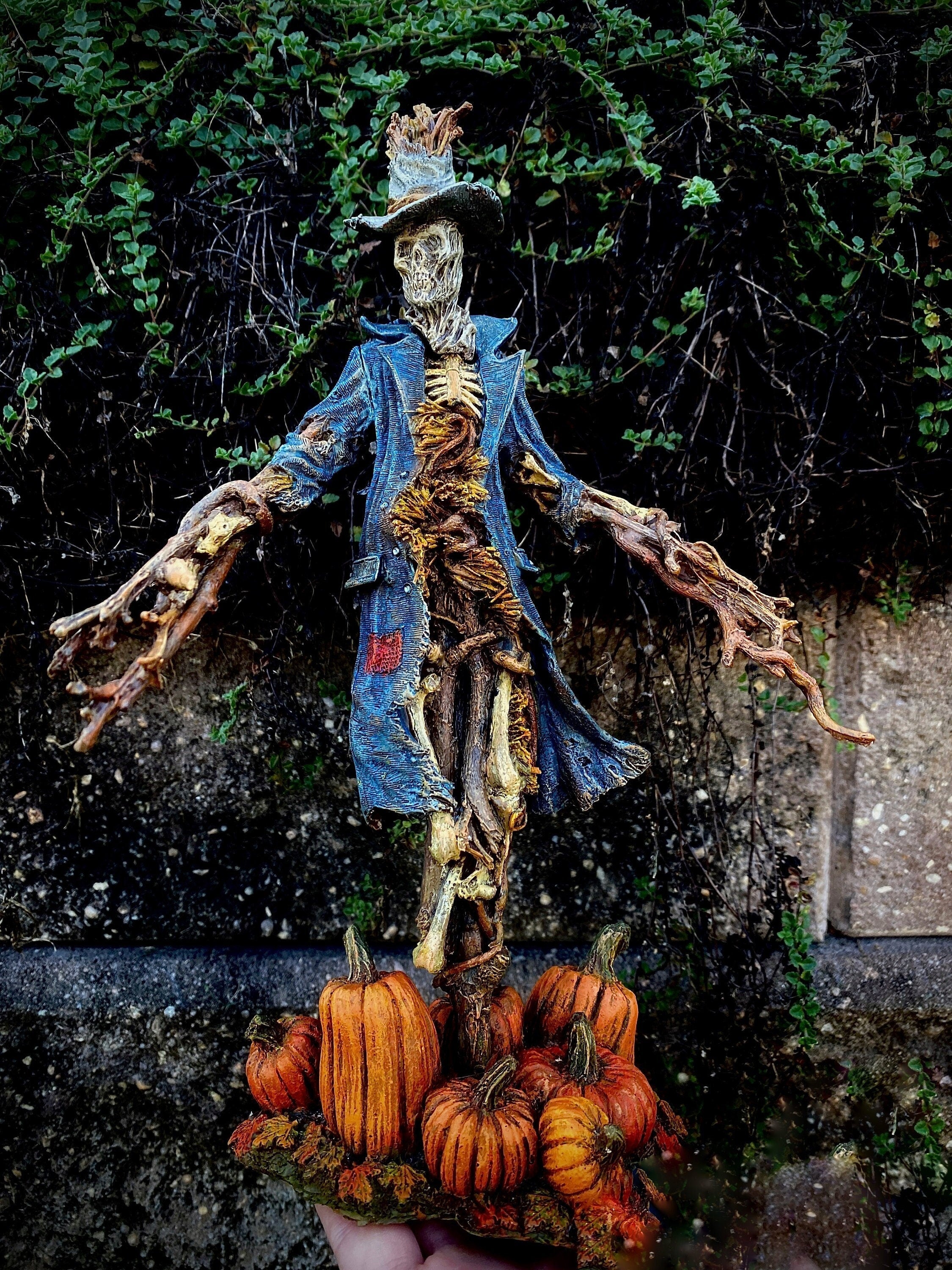 Scarecrow Statue