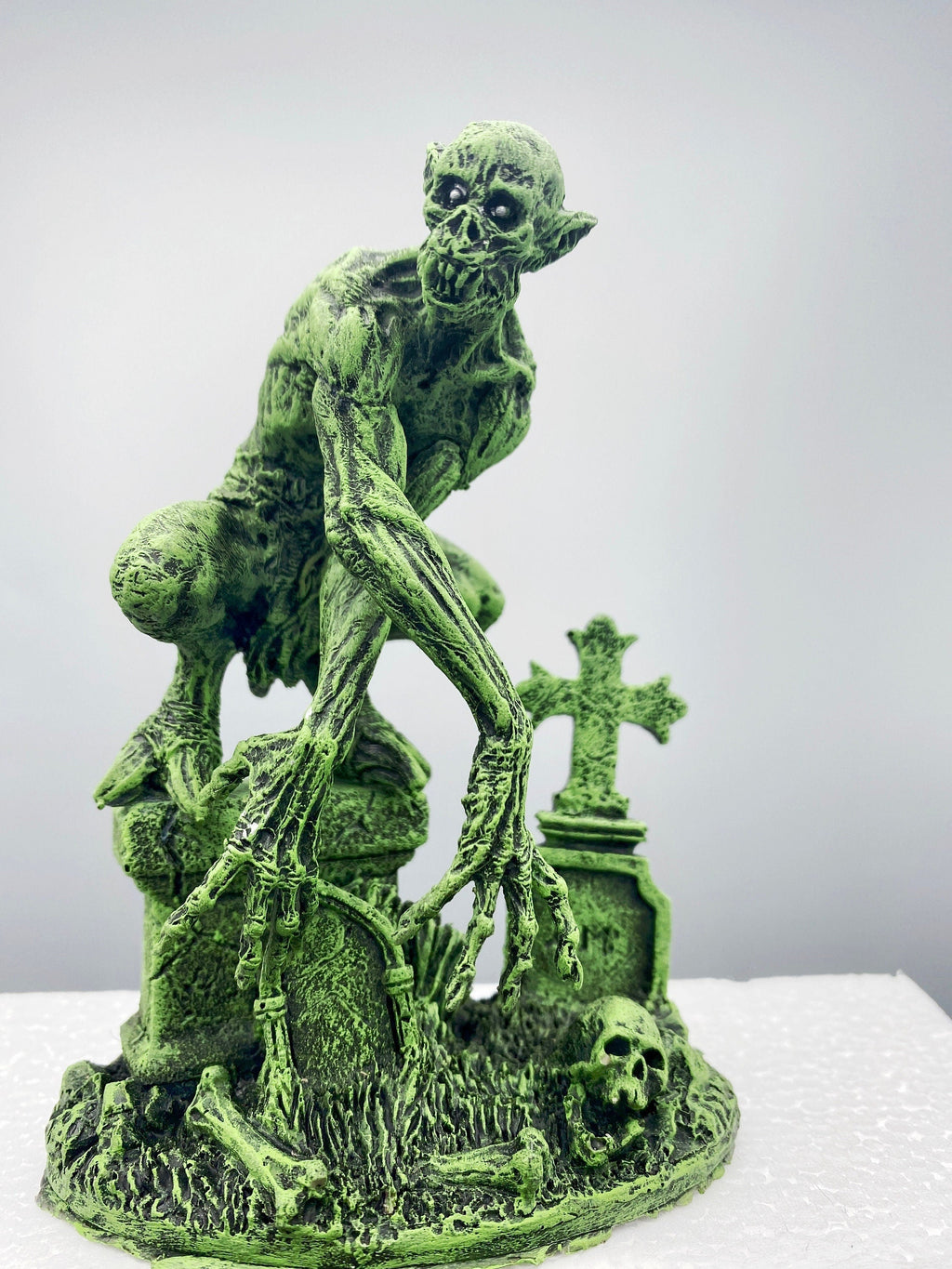 H.P. Lovecraft’s Ghoul Statue, Hand Painted Sculpture | Cthulhu Mythos Monster Figurine | Lovecraftian Horror Decor and Gamer Gift