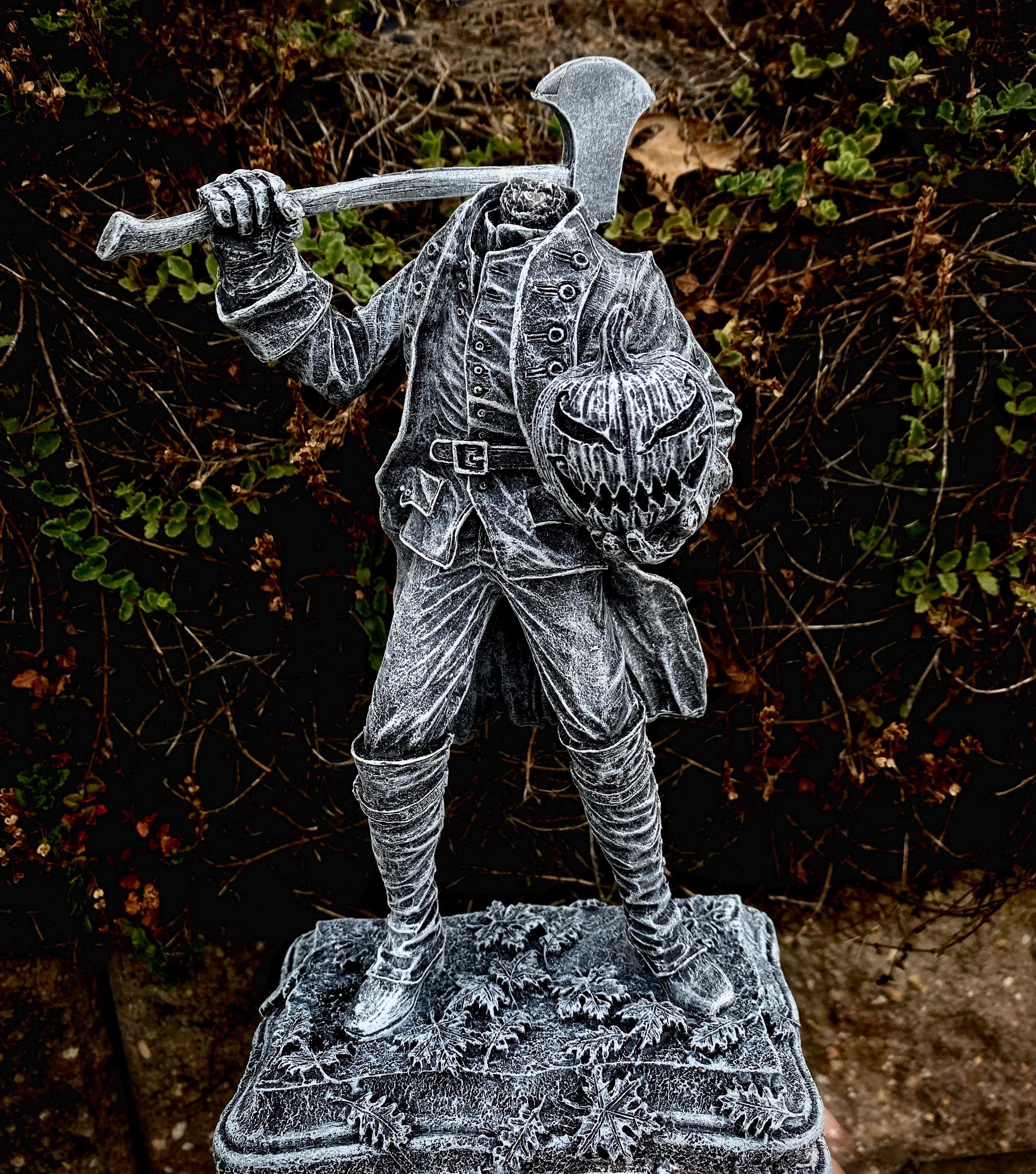 Headless Horseman Statue, Hand Painted Resin Sculpture | Gothic Legend of Sleepy Hollow Figurine | Dark Folklore Art for Spooky Home Decor