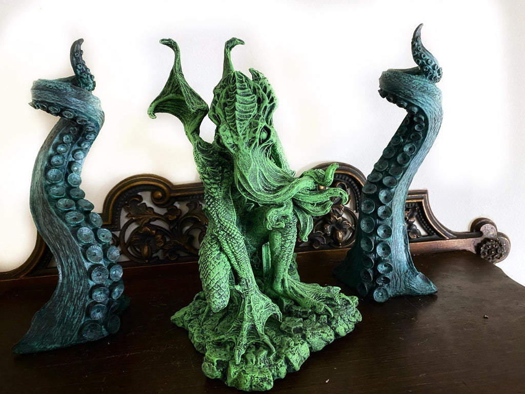 H.P. Lovecraft’s Cthulhu Rising Statue, Hand Painted Sculpture | Cthulhu Mythos Monster Figurine | Lovecraftian Horror Decor and Gamer Gift